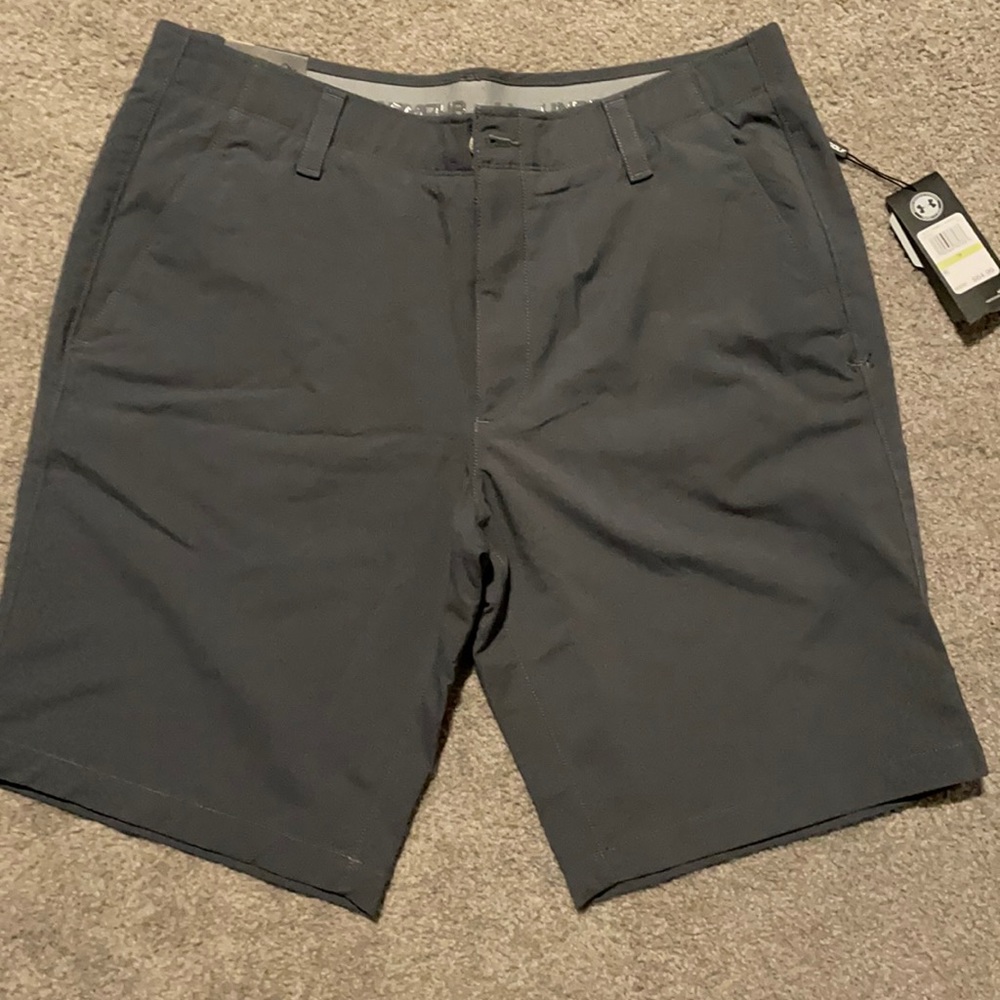 Men’s Under Armour Match Play Shorts. size 38